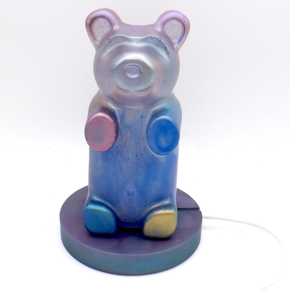 Jumbo Resin Gummy Bear & Base Lamp - Picture 2 of 16
